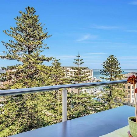 Waterfront Resort-Style Living At Glenelg Beach Adelaide Kültér fotó